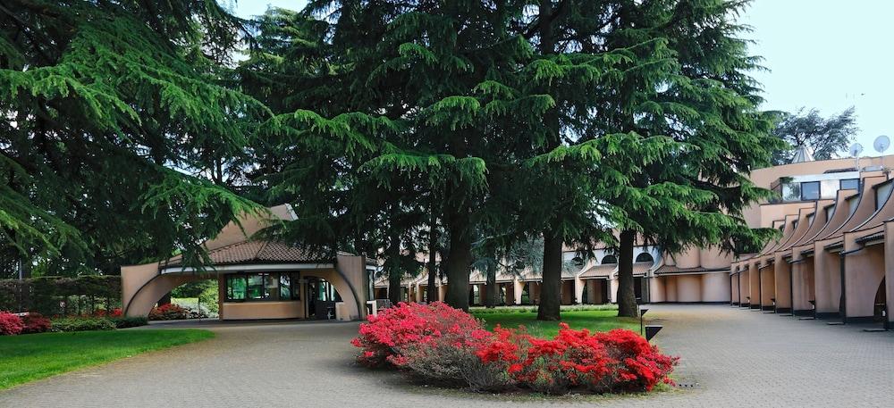 Hotel Pineta 4*